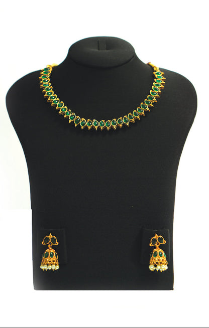 Elegant Green Kemp Stone Double-Sided Necklace